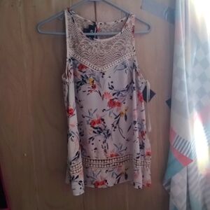 Gorgeous woman's top